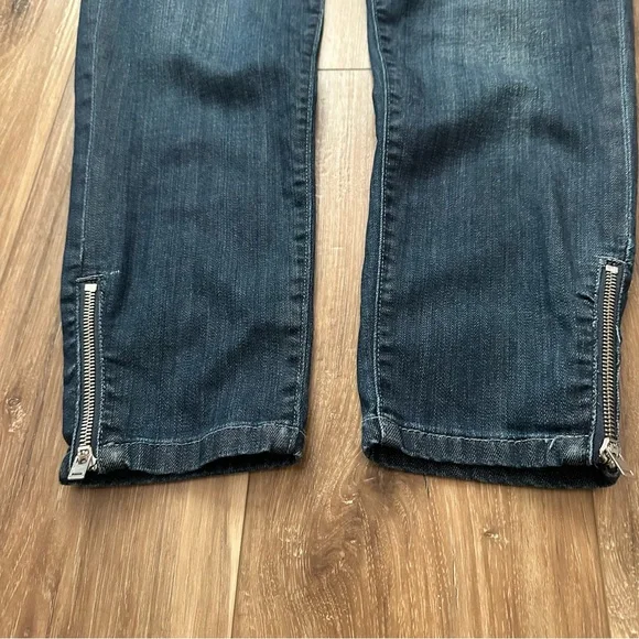 Blank NYC Crossover Distressed Denim Overalls Size 30 Medium Wash Zip Accent - Picture 8 of 16
